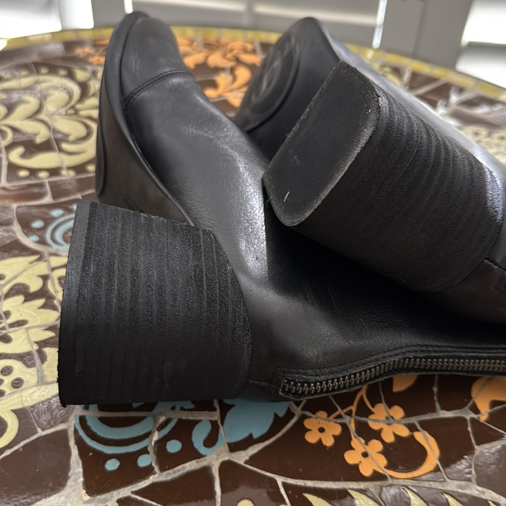 GENTLE SOULS by KENNETH COLE BLICK HEEL ANKLE BOOT SZ: 8.5/39EU - Picture 8 of 8